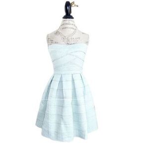 FRANCESCA'S Jun & Ivy Strapless Bandage Dress SMALL